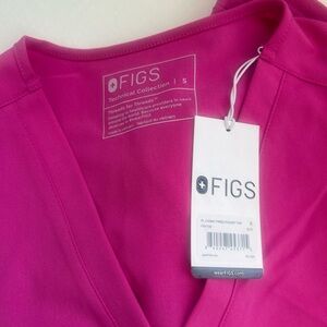 Figs casma top and yola pants! Never worn, tags on top, removed from pants.